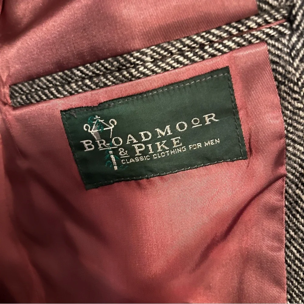 Broadmoor & Pike Men’s Pure Wool Chevron Two Button Tweed Blazer Suit Jacket